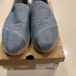 TOMS Blue Slub Chambray